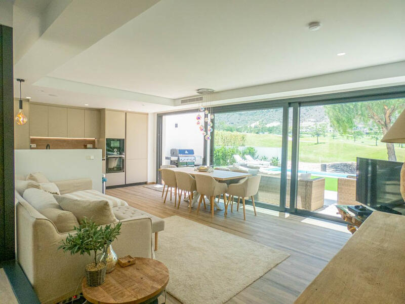 6 Schlafzimmer Villa zu verkaufen