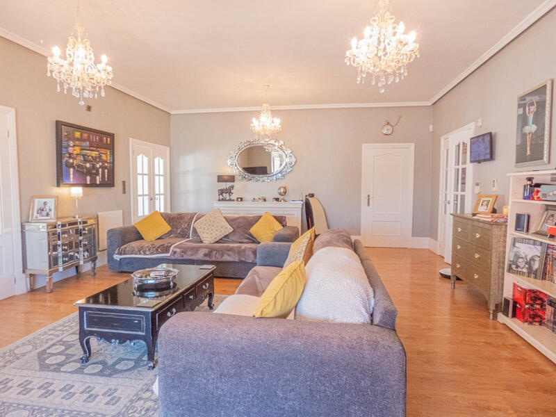 6 Schlafzimmer Villa zu verkaufen