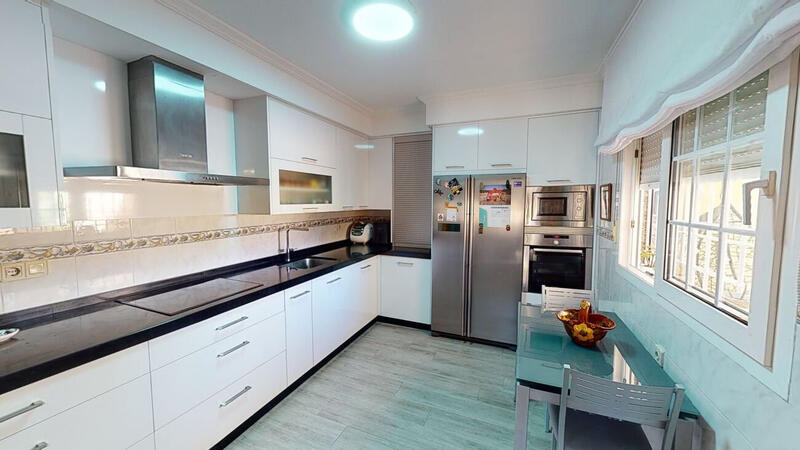 6 Schlafzimmer Villa zu verkaufen