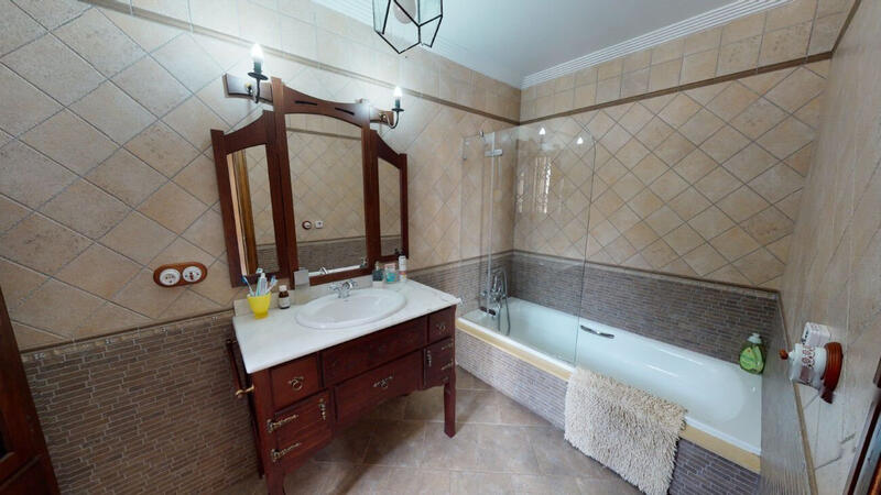 6 Schlafzimmer Villa zu verkaufen