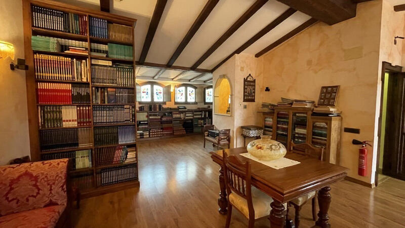 Stadthaus zu verkaufen in Torrevieja, Alicante