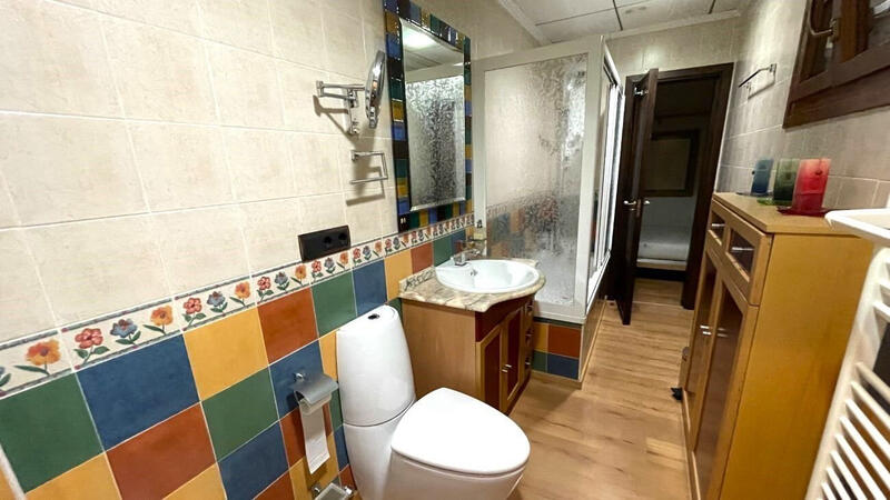 4 Schlafzimmer Stadthaus zu verkaufen