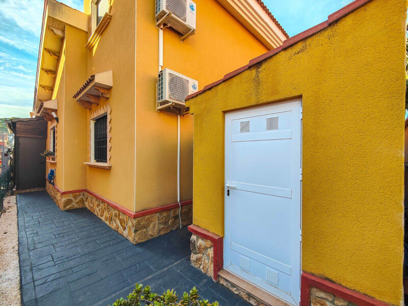 3 bedroom Villa for sale 3 bedroom Villa for sale