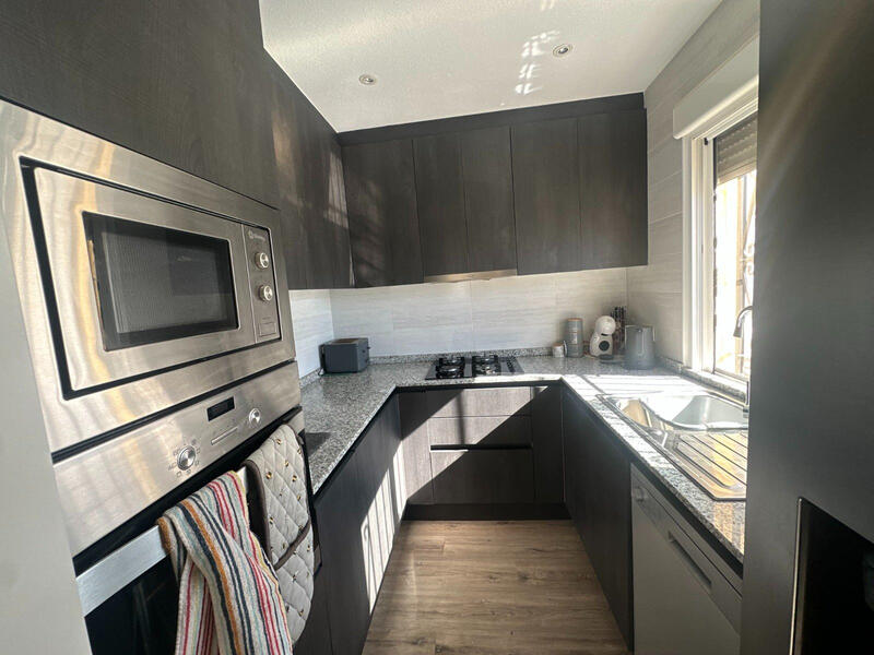 3 bedroom Townhouse for sale