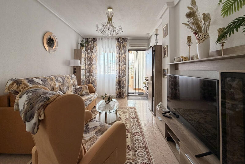 2 спальная комната квартира продается