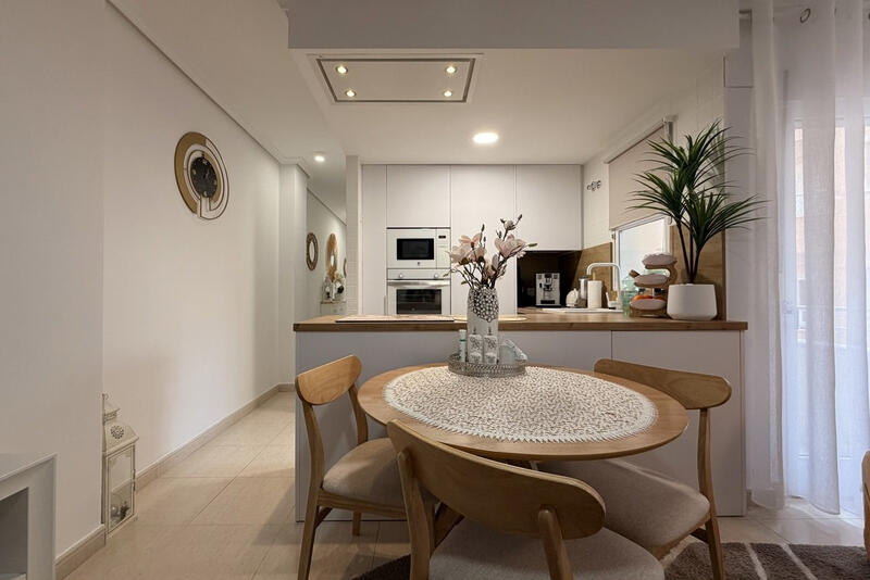 3 bedroom Apartment for sale