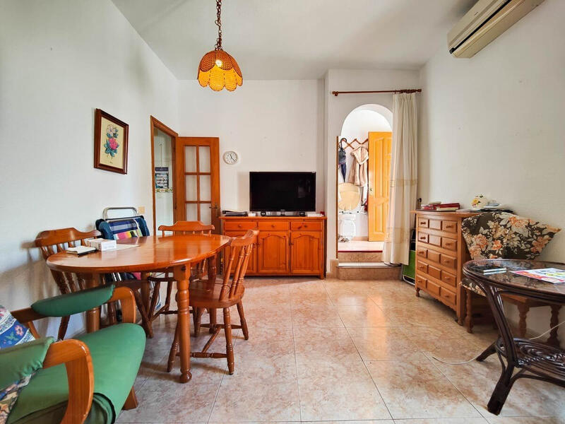 2 спальная комната городская тюрьма продается