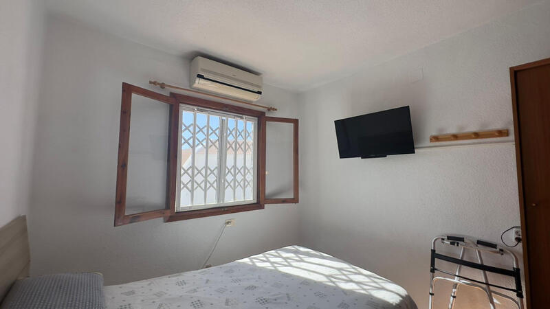 2 bedroom Townhouse for sale