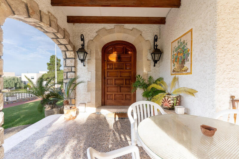 8 soveværelse Villa til salg 8 soveværelse Villa til salg