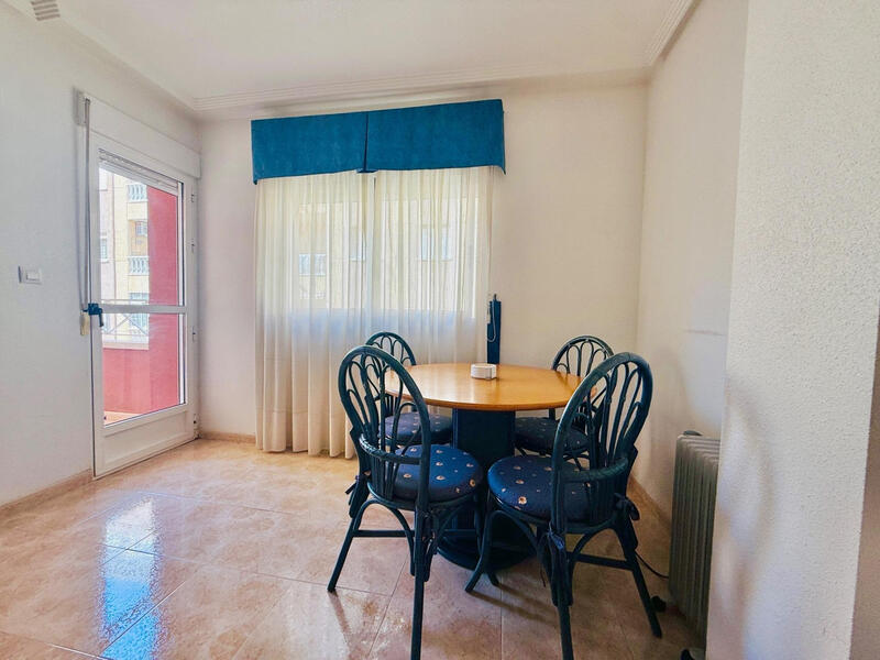 2 slaapkamer Appartement Te koop