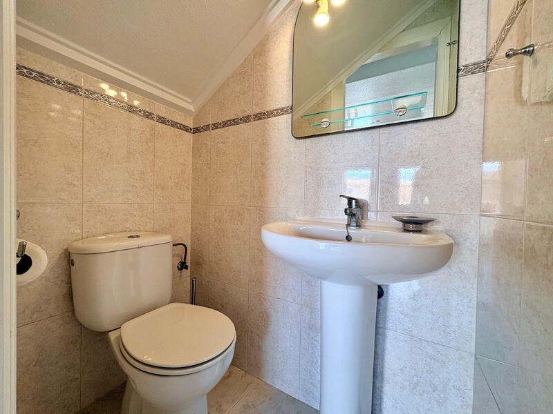 2 Cuarto Adosado en venta