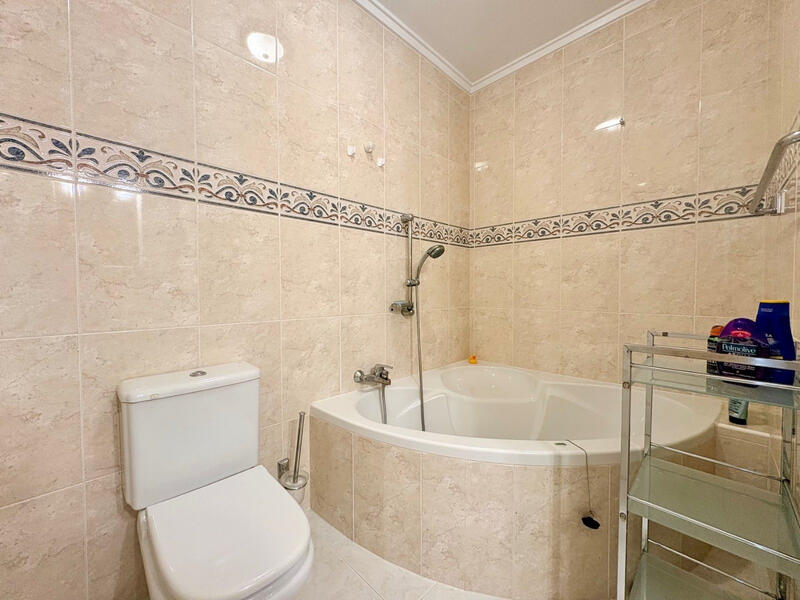 2 Cuarto Adosado en venta