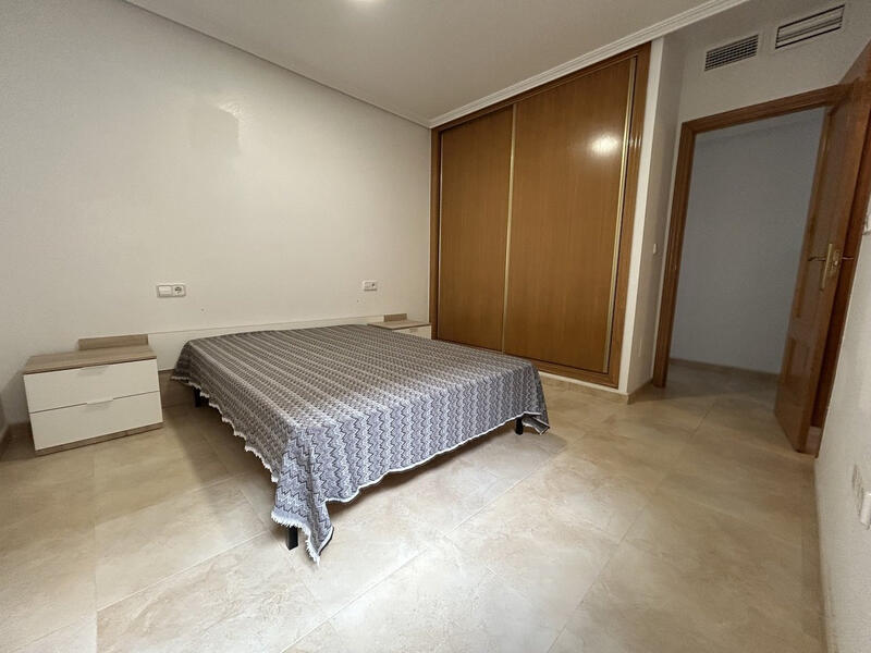 2 спальная комната квартира продается