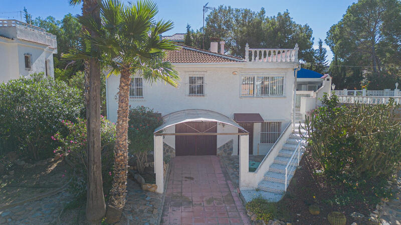 3 Cuarto Villa en venta