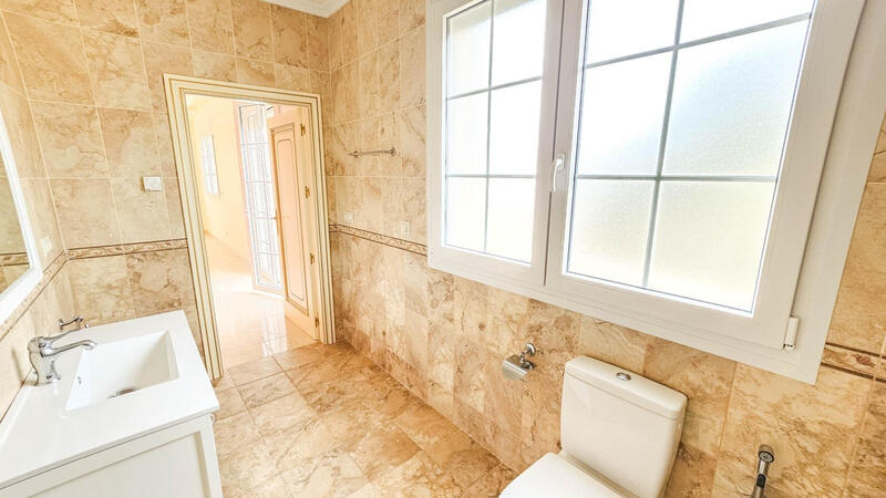 7 soverom Villa til salgs