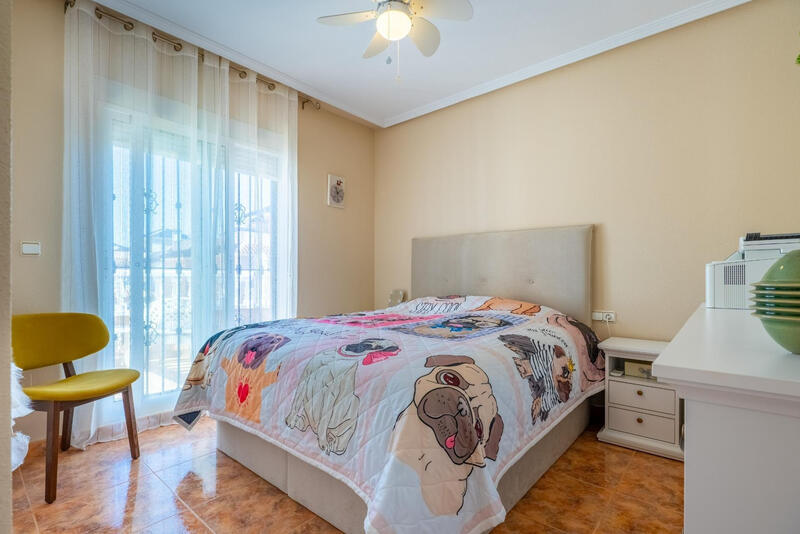 2 Schlafzimmer Duplex zu verkaufen