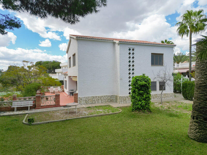 4 bedroom Villa for sale 4 bedroom Villa for sale