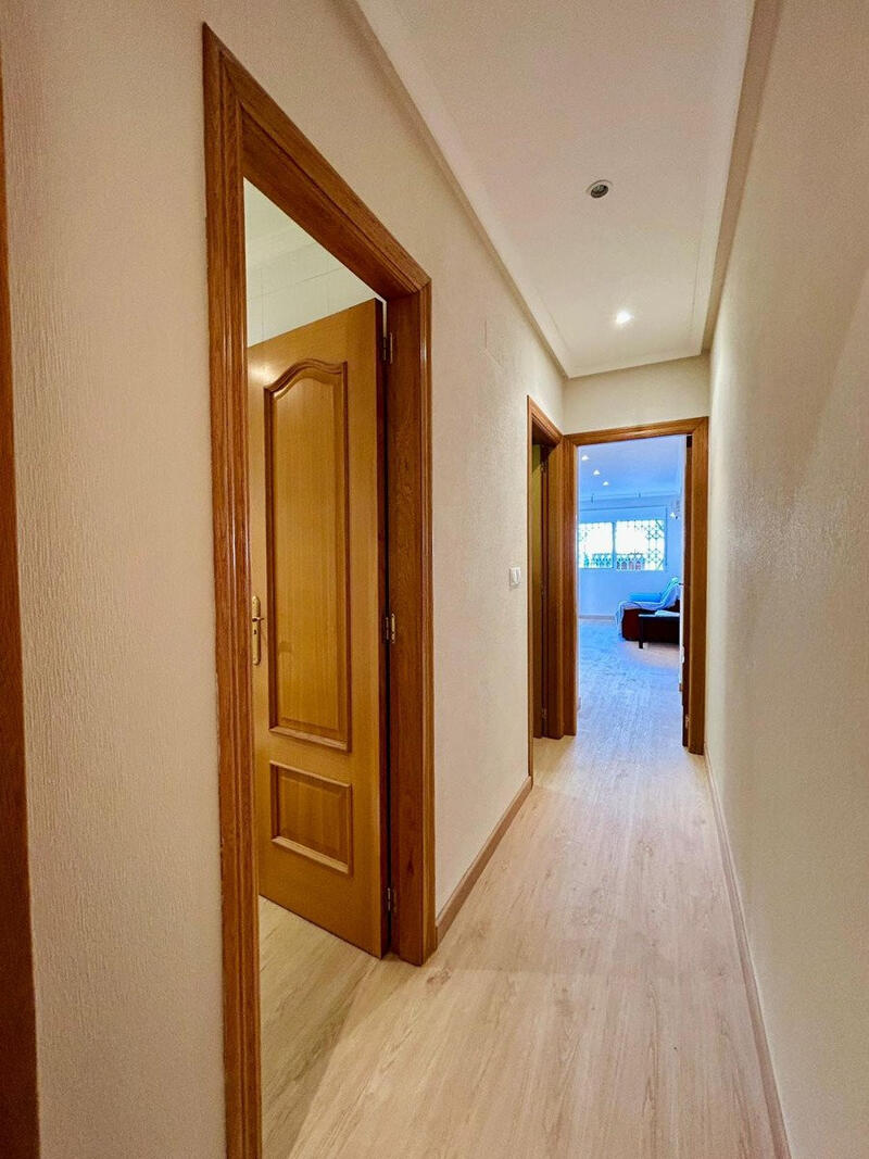 2 slaapkamer Appartement Te koop 2 slaapkamer Appartement Te koop