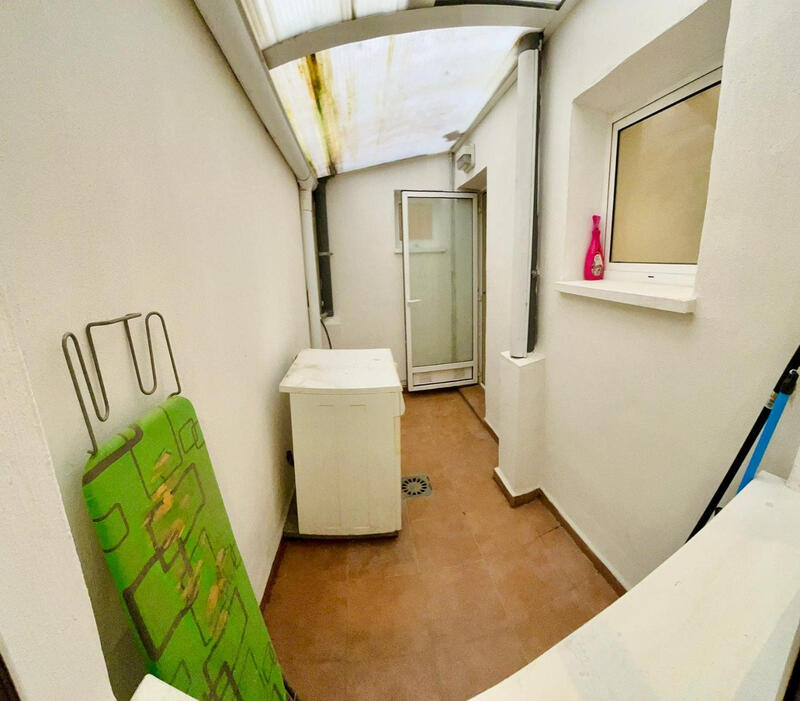 2 slaapkamer Appartement Te koop 2 slaapkamer Appartement Te koop