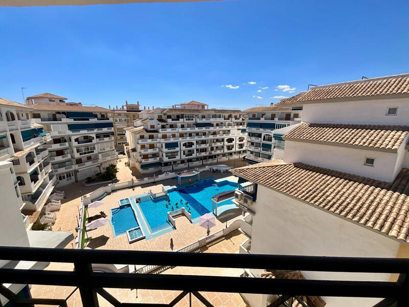 Apartamento en venta en Torrevieja, Alicante