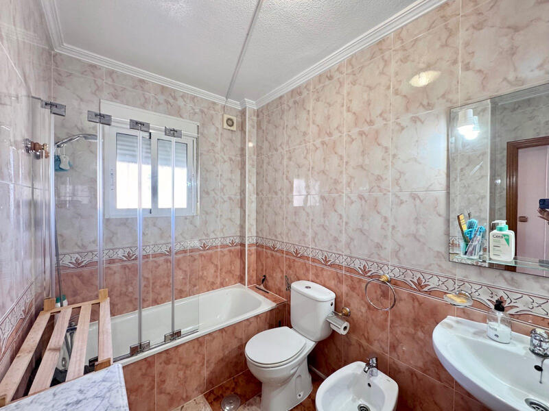 2 bedroom Townhouse for sale 2 bedroom Townhouse for sale