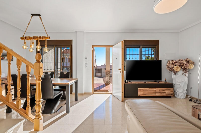 3 bedroom Villa for sale