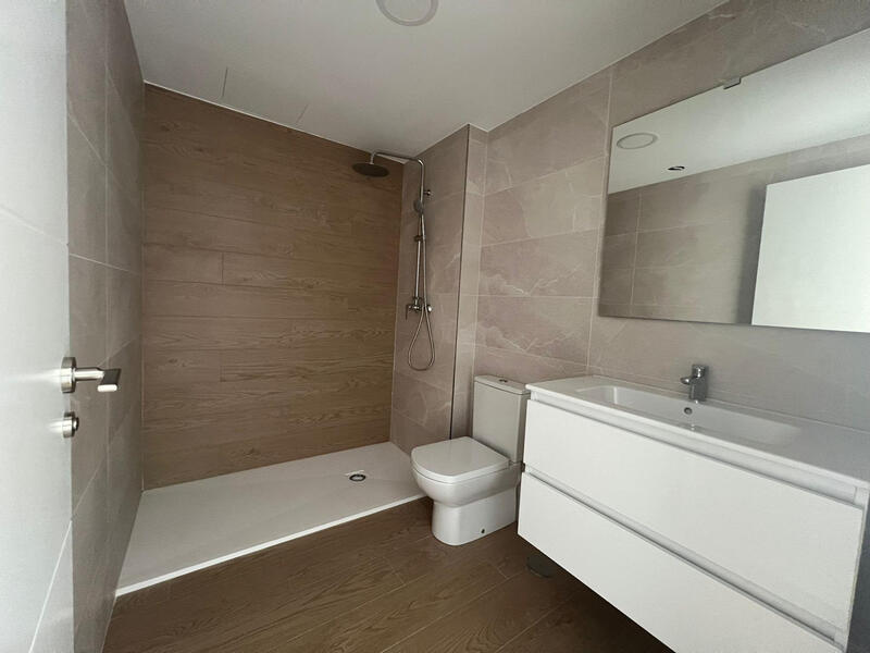 2 bedroom Townhouse for sale