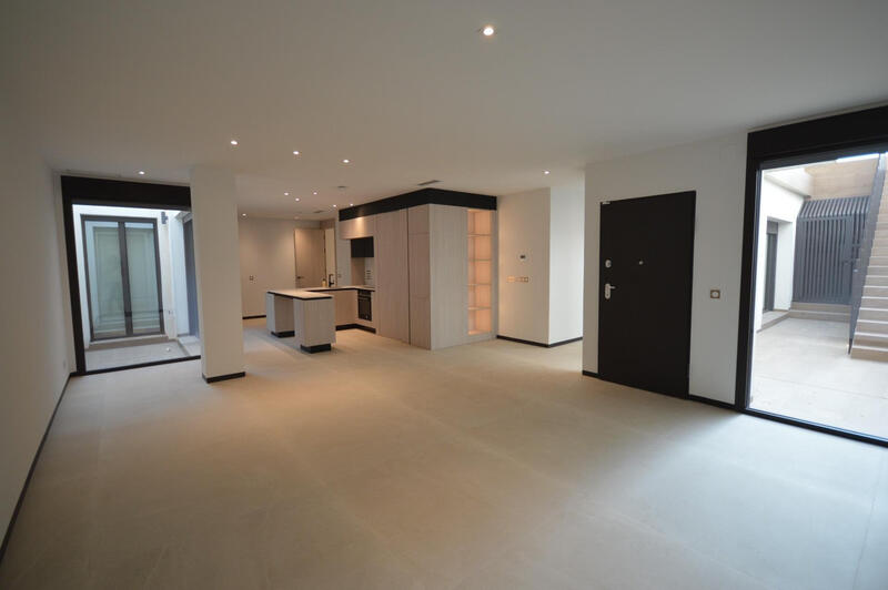 5 bedroom Villa for sale