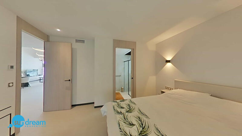 5 bedroom Villa for sale