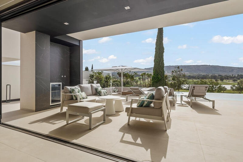 5 bedroom Villa for sale