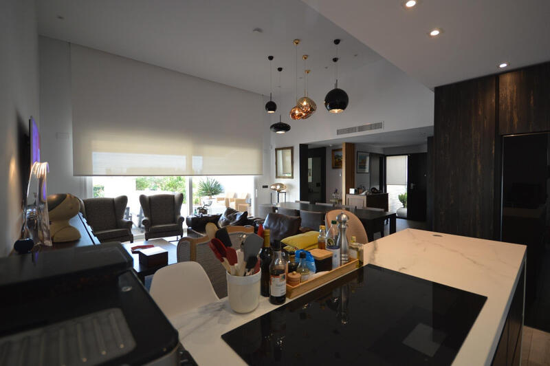 3 спальная комната вилла продается