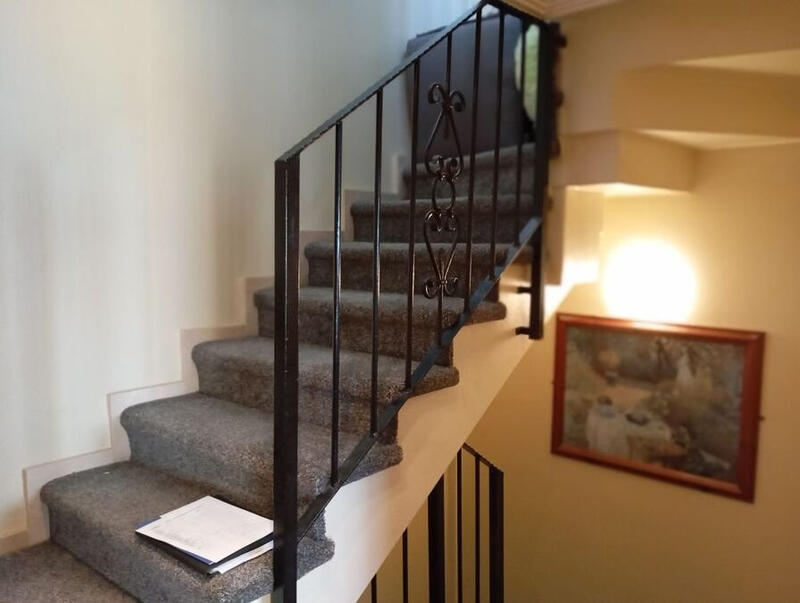 2 bedroom Townhouse for sale