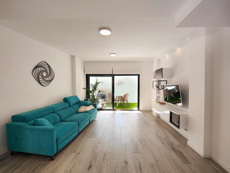 3 спальная комната квартира продается