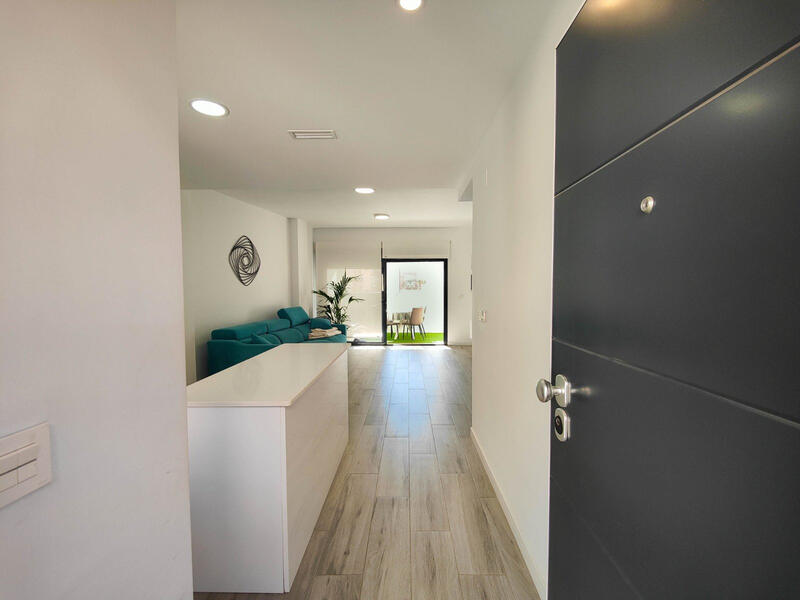 3 спальная комната квартира продается