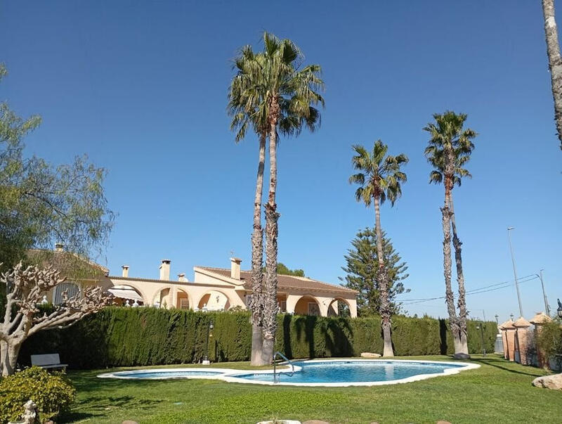 2 soveværelse Byhus til salg 2 soveværelse Byhus til salg