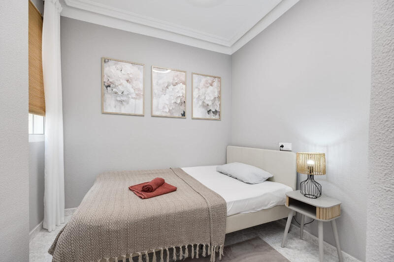 2 slaapkamer Appartement Te koop 2 slaapkamer Appartement Te koop