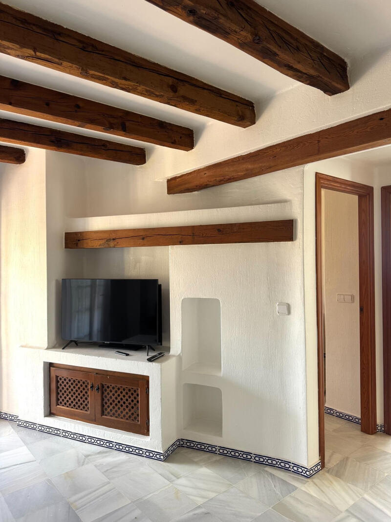 3 спальная комната квартира продается