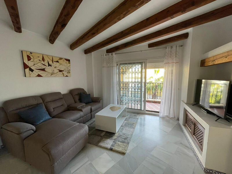 3 спальная комната квартира продается