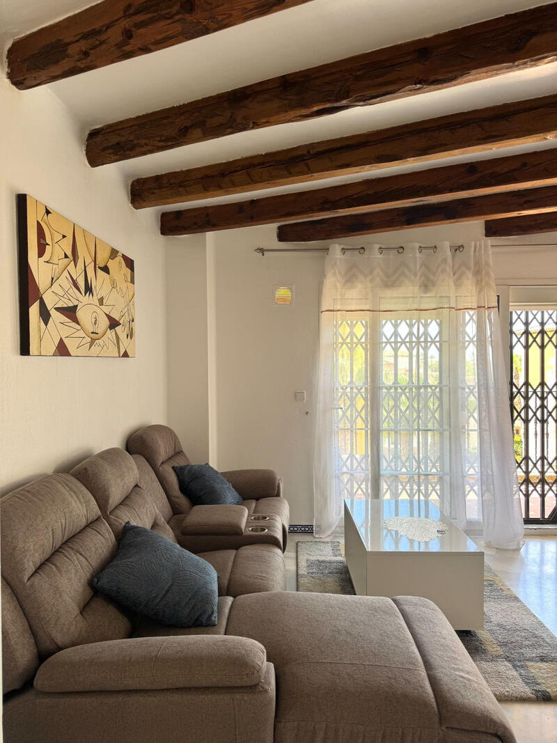 3 спальная комната квартира продается