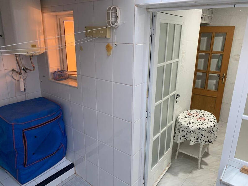 4 спальная комната дуплекс продается