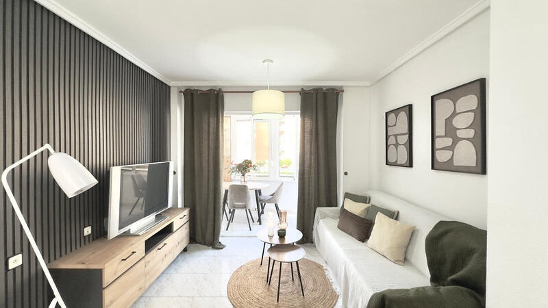 Lejlighed til salg i Torrevieja, Alicante