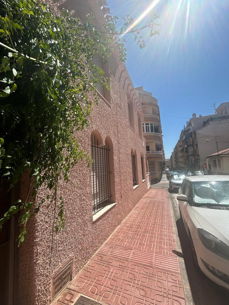 3 sovrum Radhus till salu