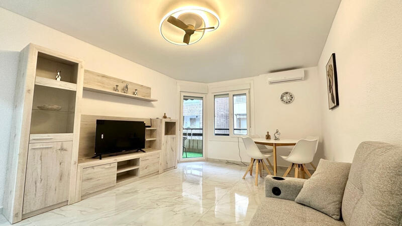 Apartamento en venta en Torrevieja, Alicante