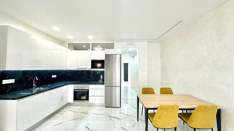 2 slaapkamer Appartement Te koop