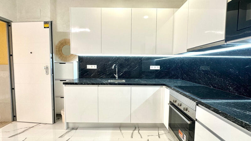 2 slaapkamer Appartement Te koop