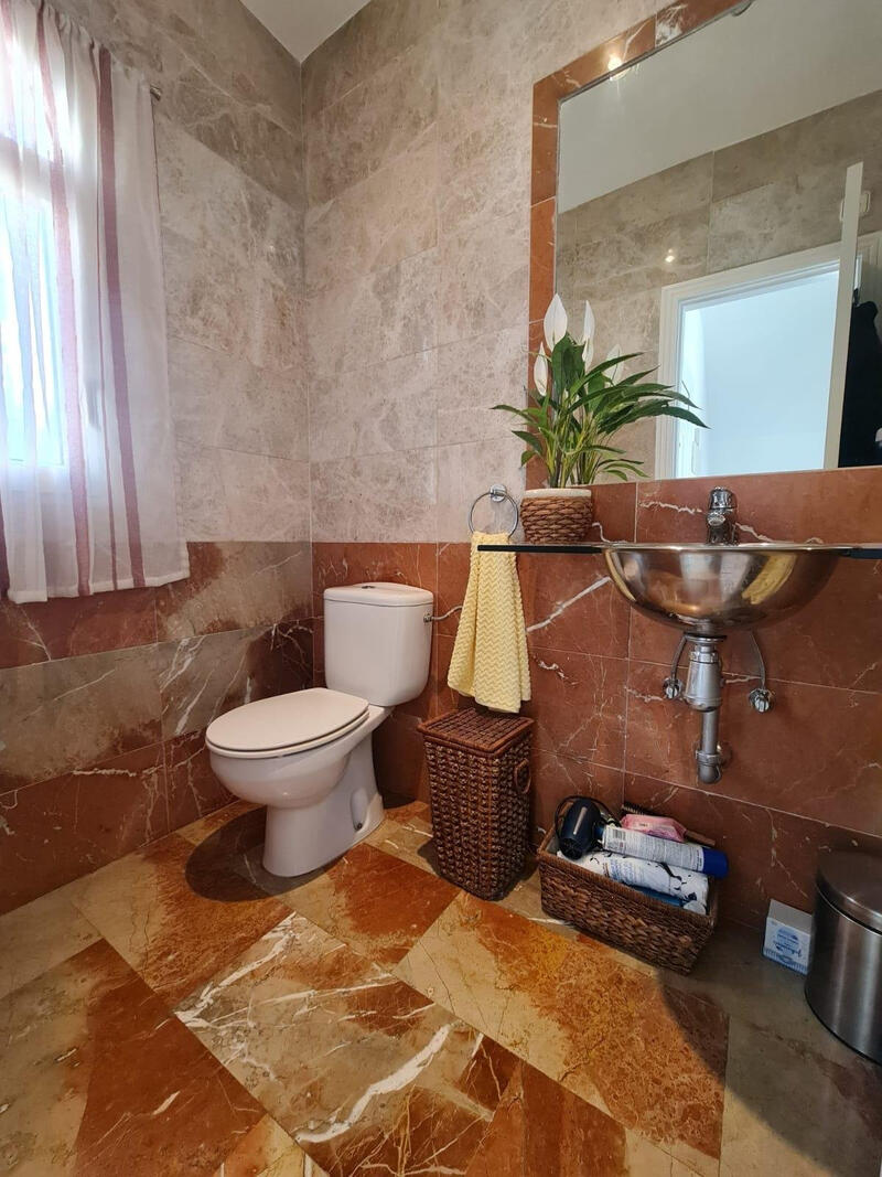 3 bedroom Villa for sale 3 bedroom Villa for sale