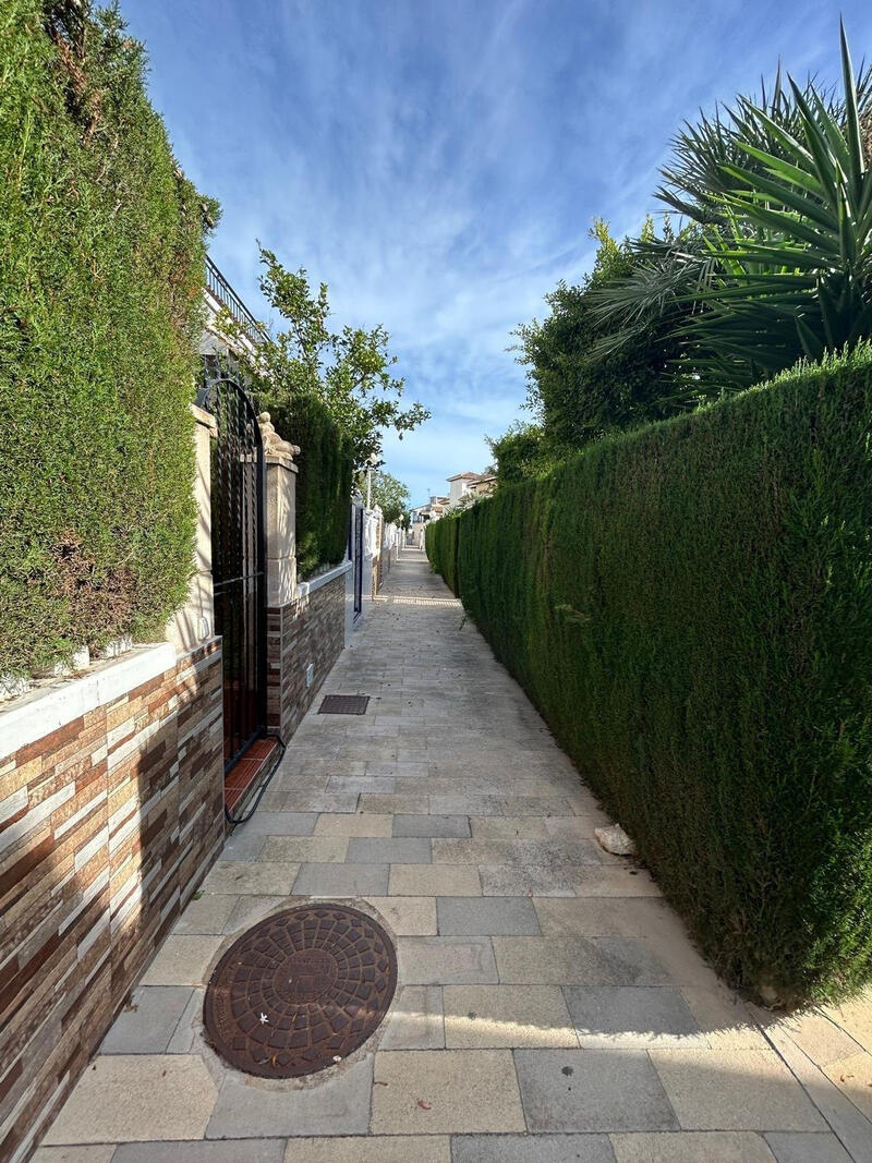 2 bedroom Duplex for sale