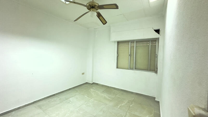 3 спальная комната квартира продается