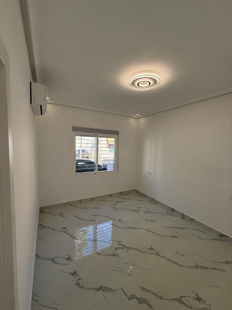 3 спальная комната городская тюрьма продается 3 спальная комната городская тюрьма продается