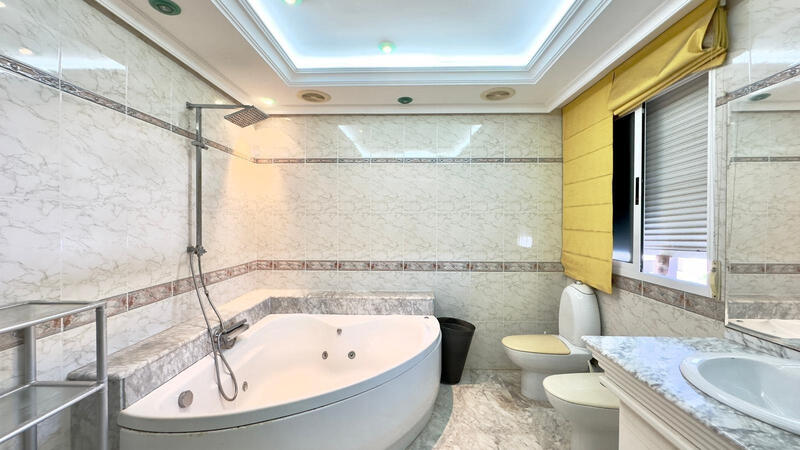 2 Schlafzimmer Appartement zu verkaufen